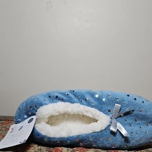 Cozy Blue Star Slippers
